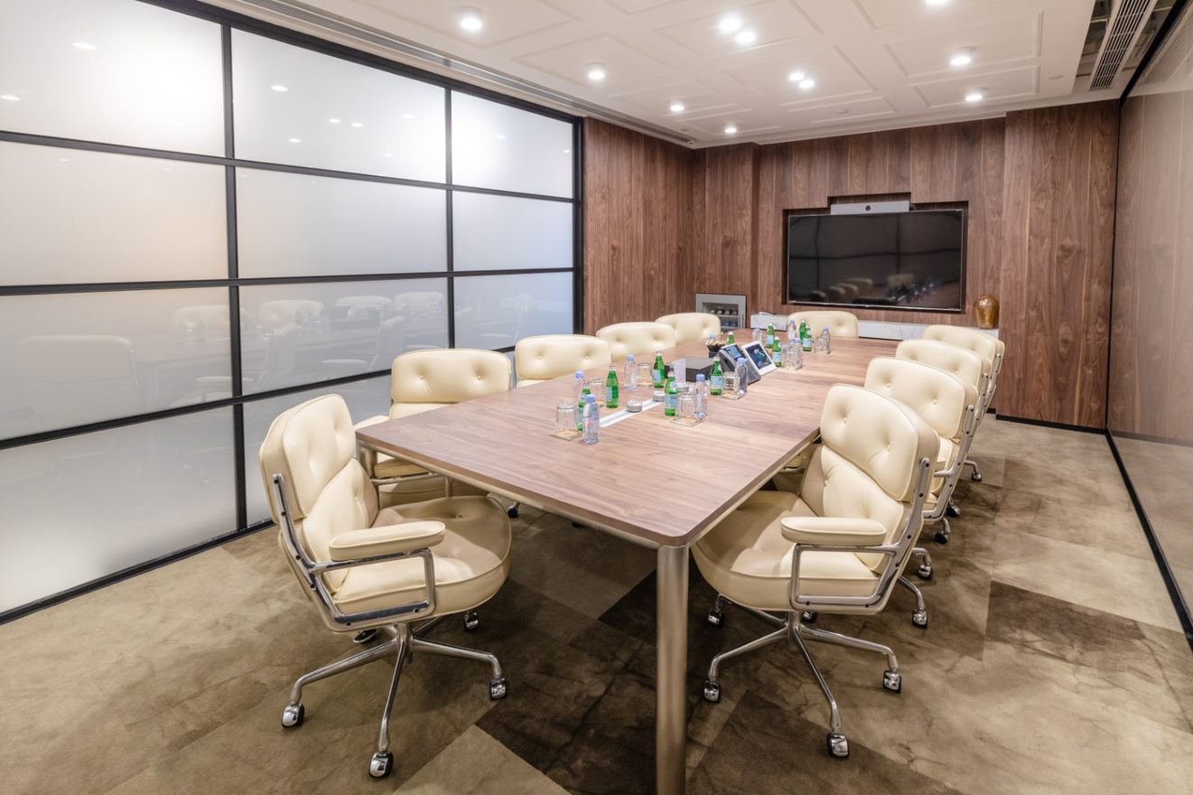 Meeting Rooms Tailored for Productivity and Privacy